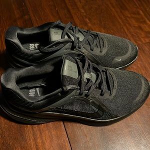 Nike Mens Quest 5